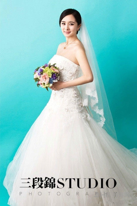 杨幂刘恺威<em>结婚照</em>曝光 俊男<em>美女</em>身着婚纱幸福