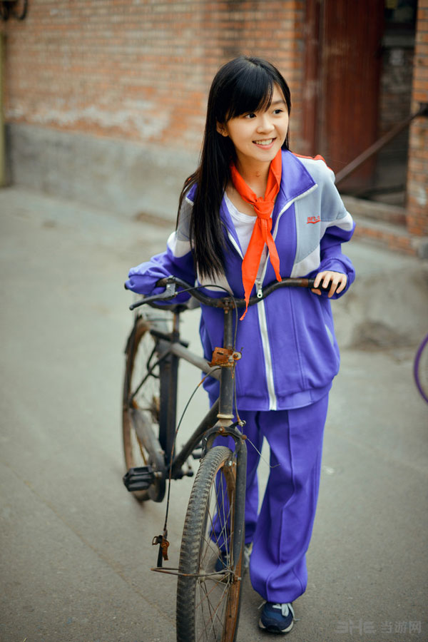 中国萌妹校服照走红网络 网友:找回初恋般感觉