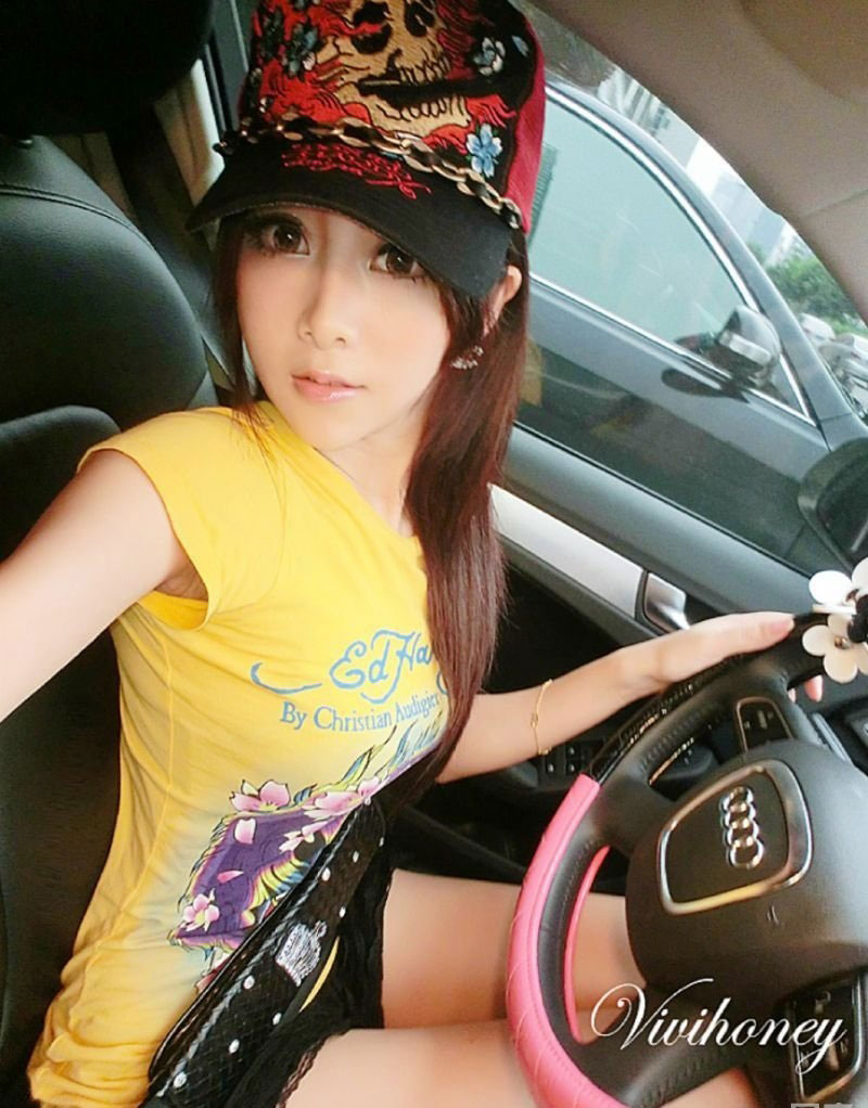 <em>夏小薇</em>大尺度各种<em>生活照</em>狂野写真_当游网