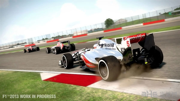 F1 2013游戏截图11