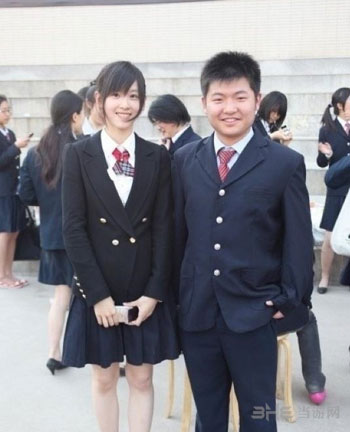 <em>奶茶妹妹海量生活照</em>曝光 清纯可人女神范十足