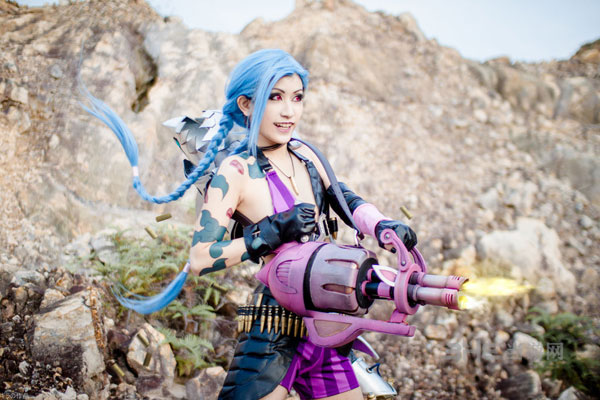 一周大湿级cosplay赏 <em>金克丝</em>大战<em>皮城</em>执法官-神