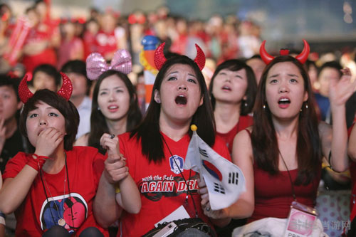 2014世界杯八卦第十四期 韩国红魔啦啦队惊艳