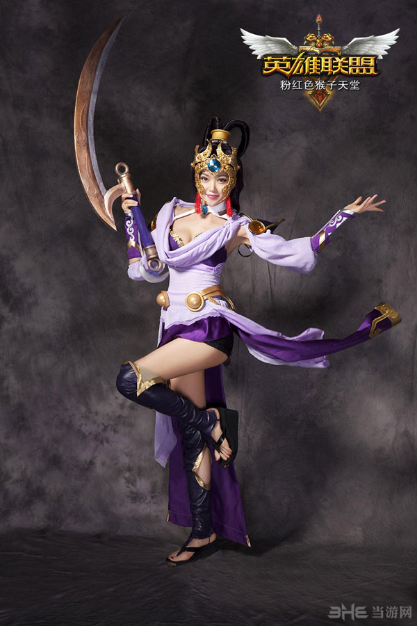 粉红色猴子天堂越越cos<em>皎月女神嫦娥</em>奔月 豪乳