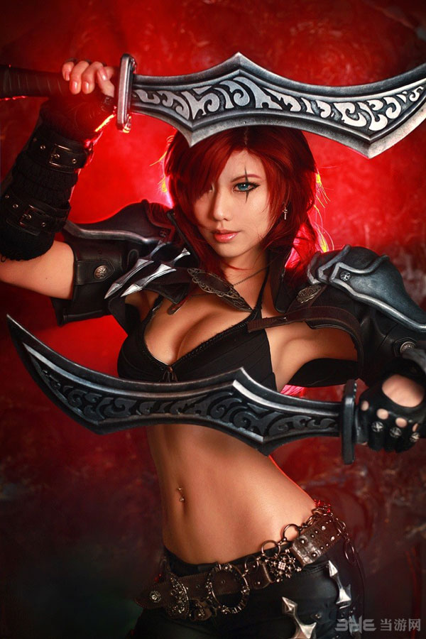 螺旋猫Tasha<em>英雄联盟</em>卡特琳娜cos 性感<em>马甲</em>线