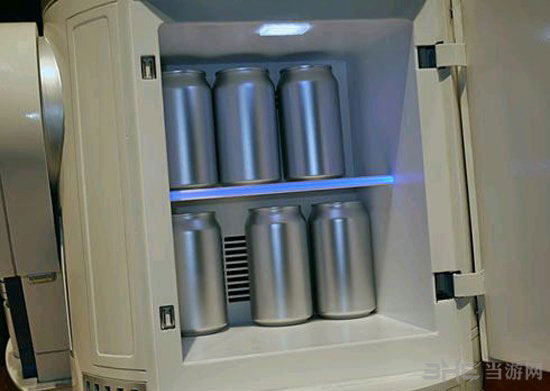 海尔厂商曝出星球大战R2-D2同人冰箱 2