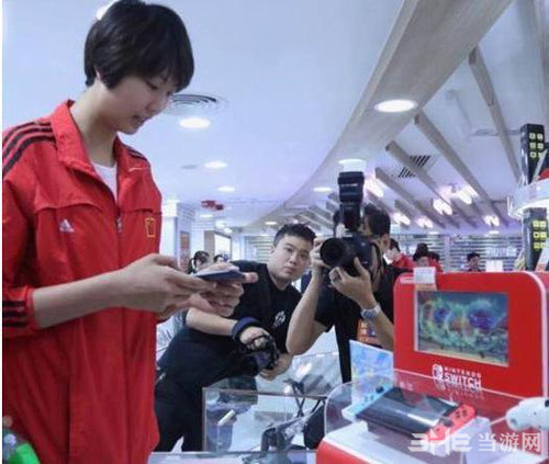 中国女排购买游戏机画面2